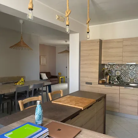 Lanzi House Οτράντο